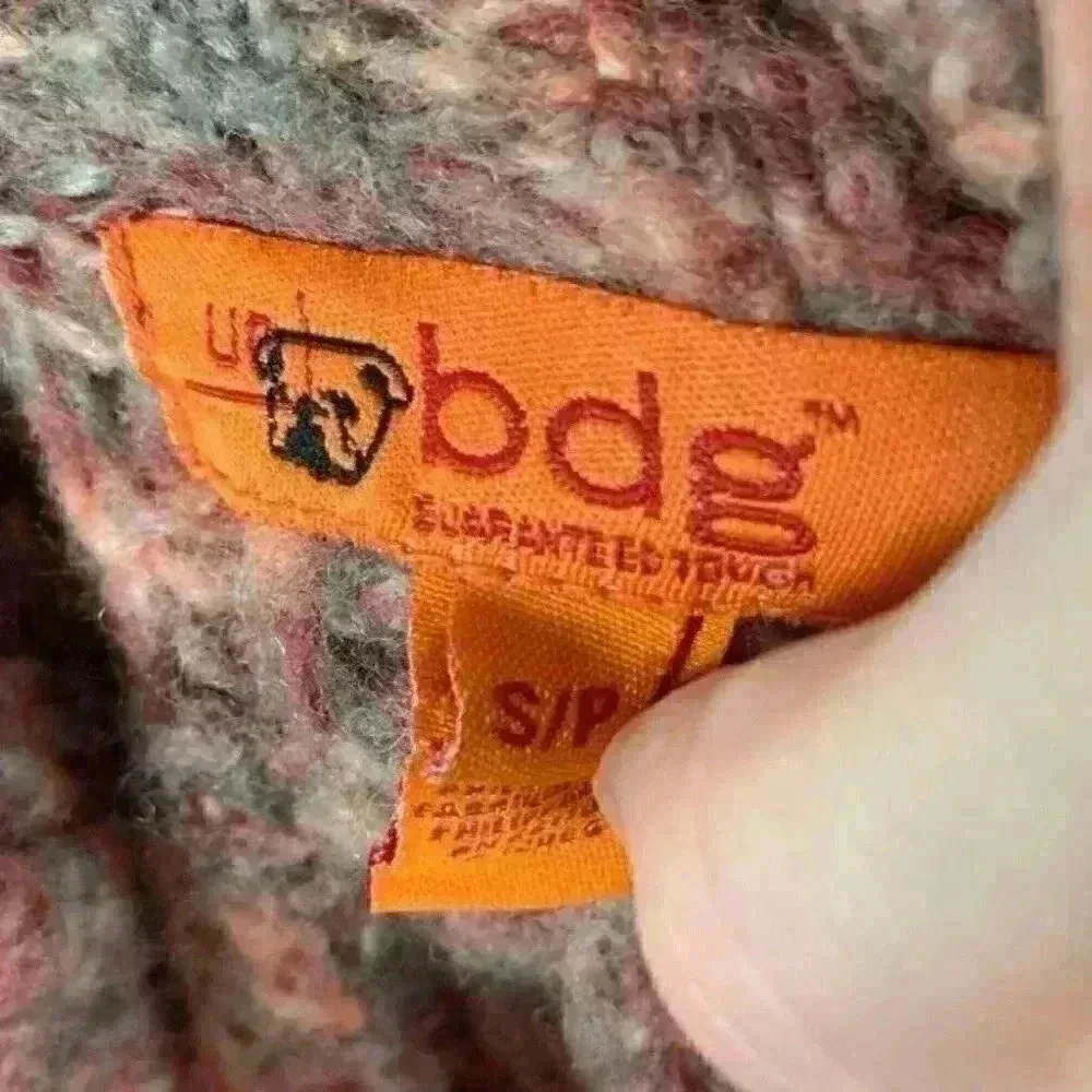 Bdg urban outfitters sweater size SP 40% wool